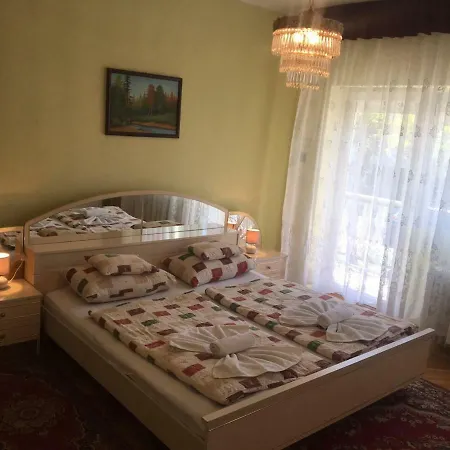 Elena Apartamento